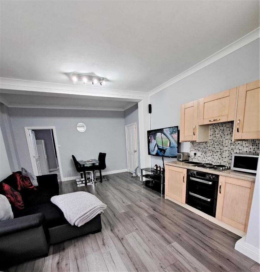 Large Flat Quite Location Modern And Well Equipped Apartment Swanage Exterior photo